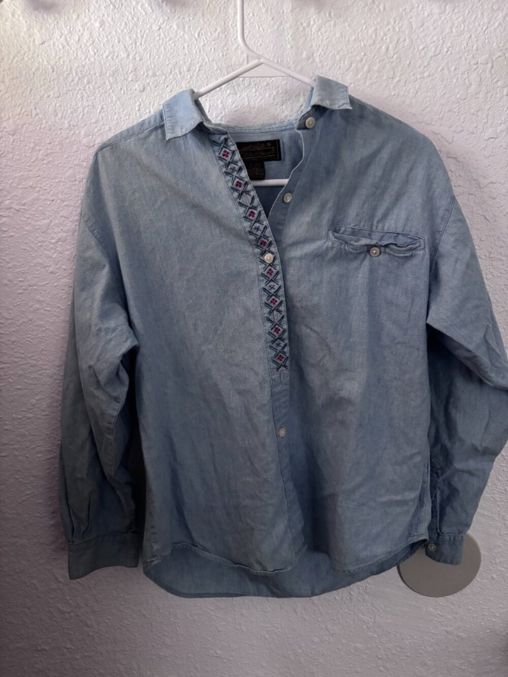 Eddie Bauer Women's Western Embroidered Button Up M 90s Vintage